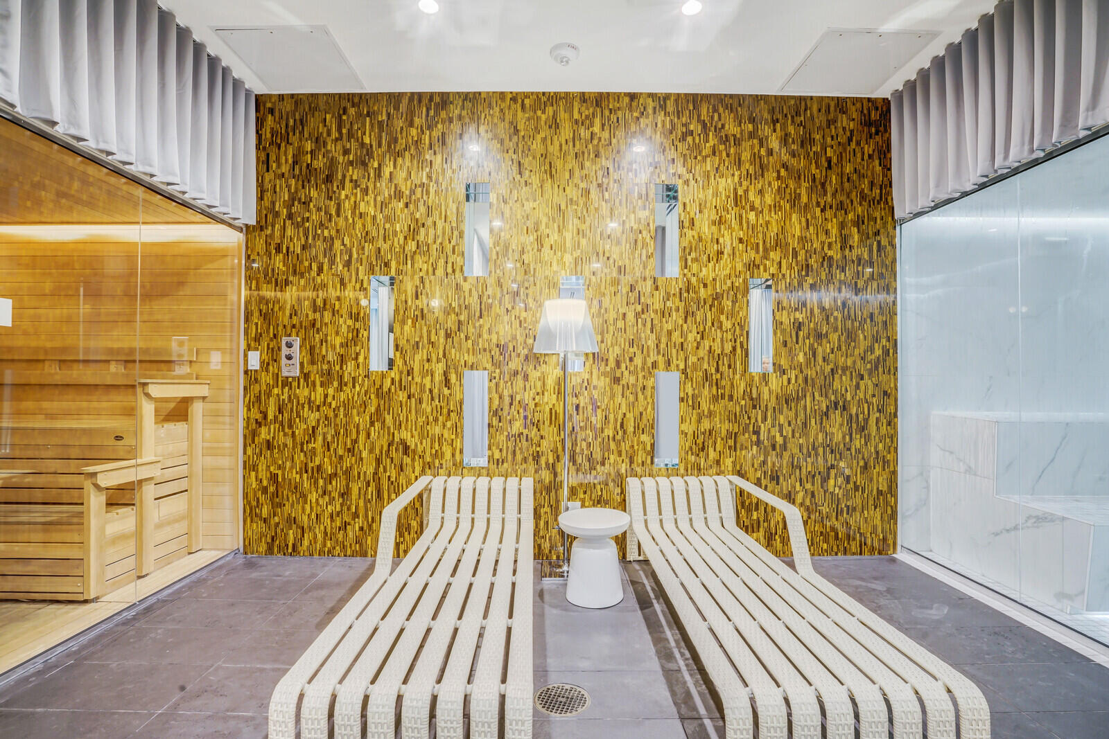 2000 Metropica Way 604