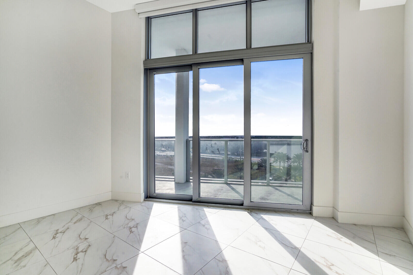 2000 Metropica Way 604