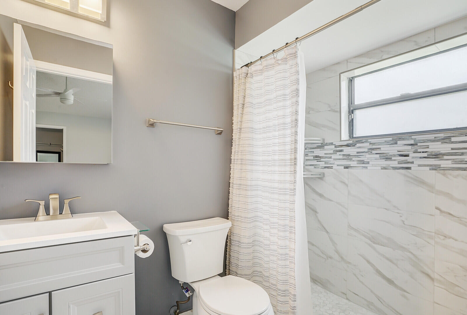 121 Via De Casas Norte