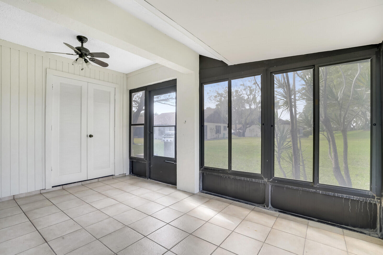 121 Via De Casas Norte