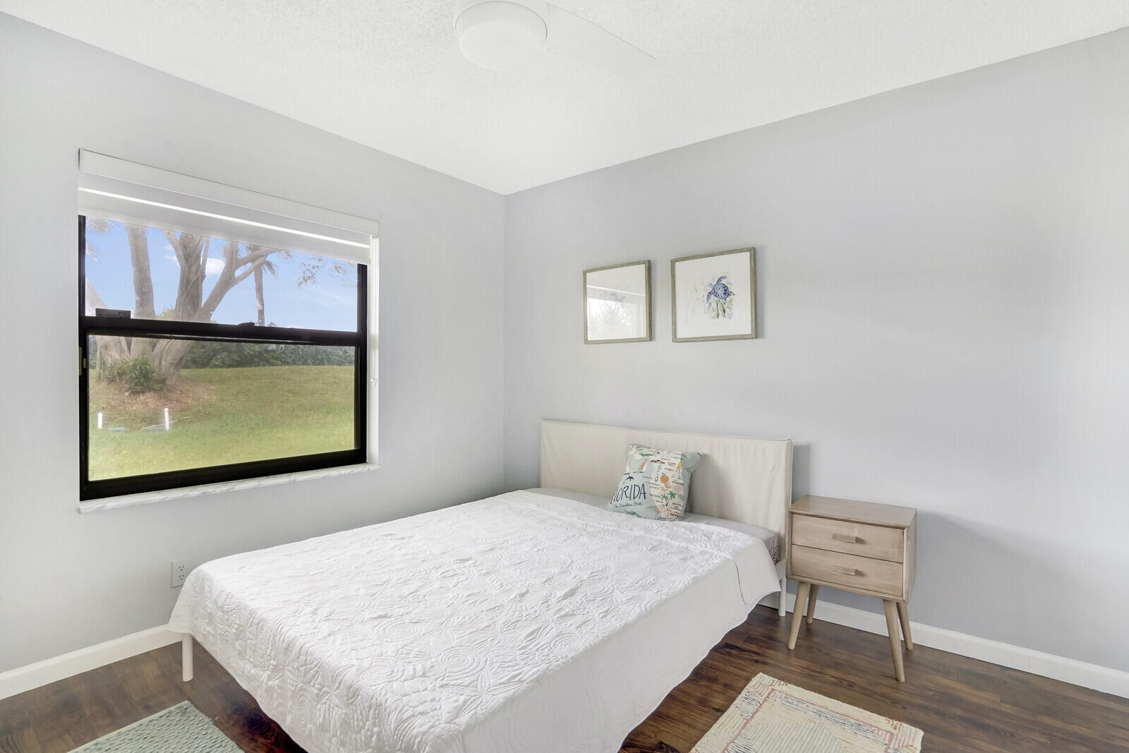 121 Via De Casas Norte