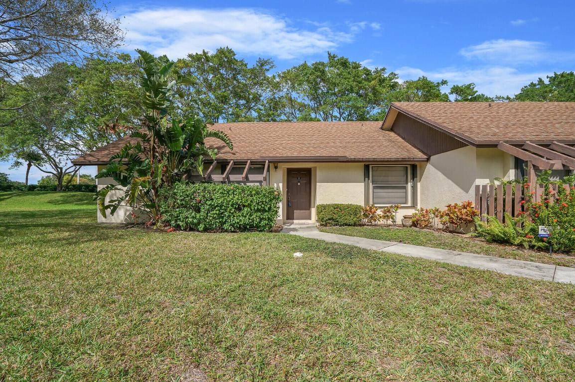 121 Via De Casas Norte