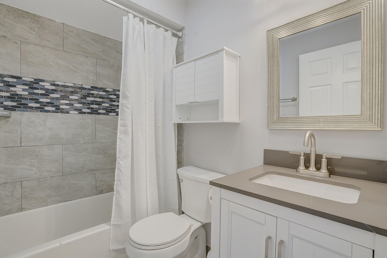 121 Via De Casas Norte