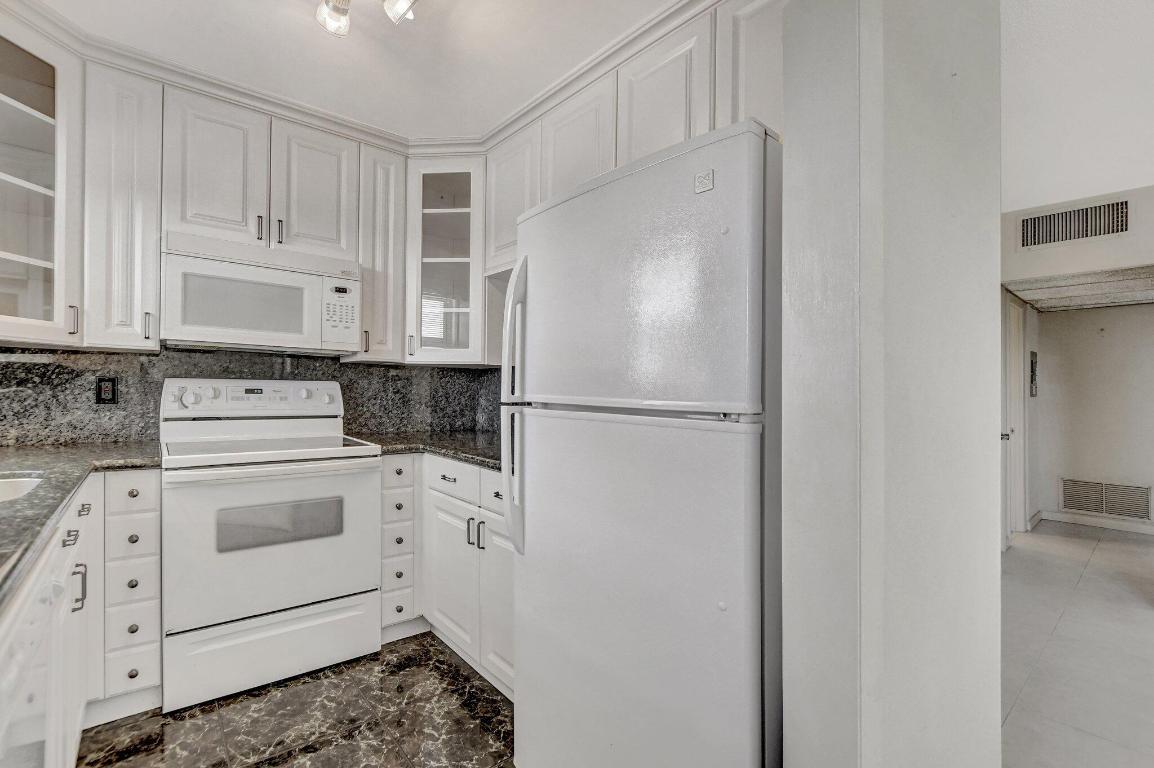 2871 N Ocean Boulevard F337