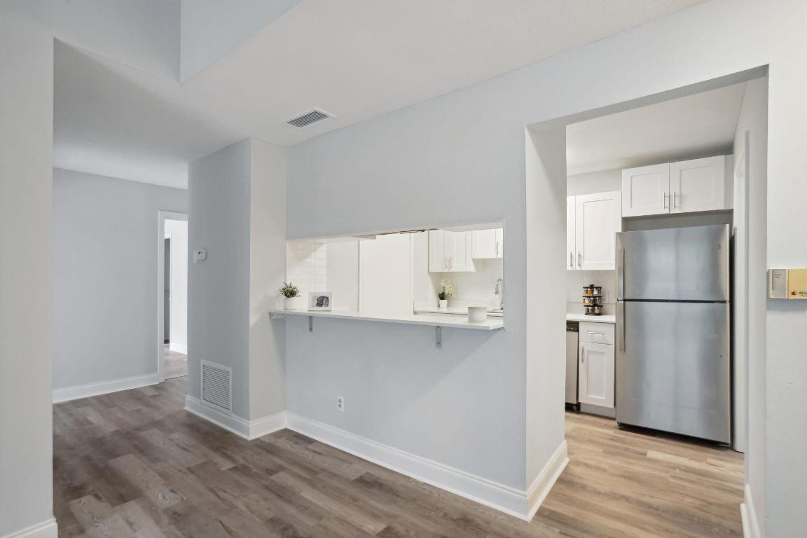 2315 N Congress Avenue 33