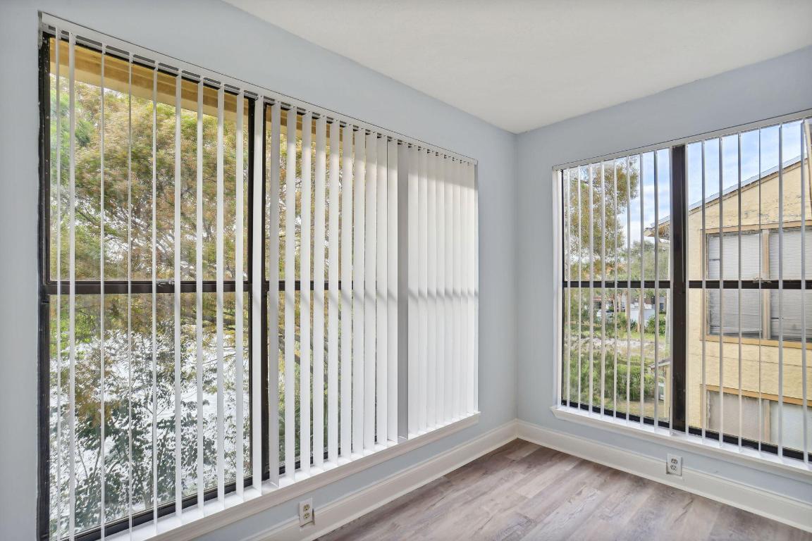 2315 N Congress Avenue 33