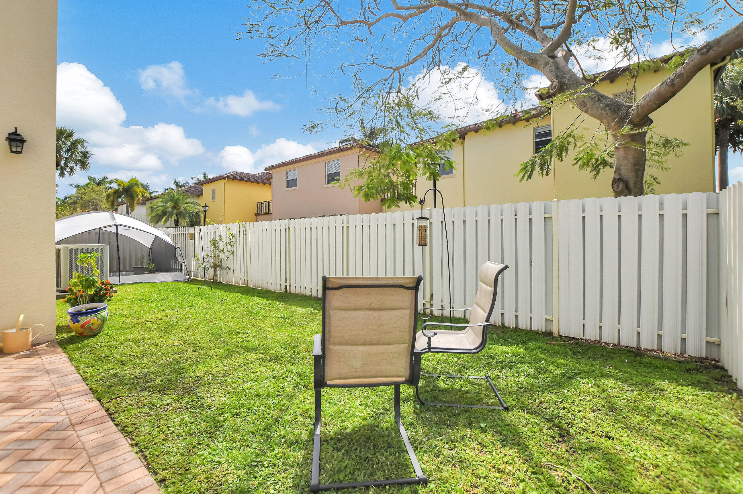 109 Via Floresta Drive