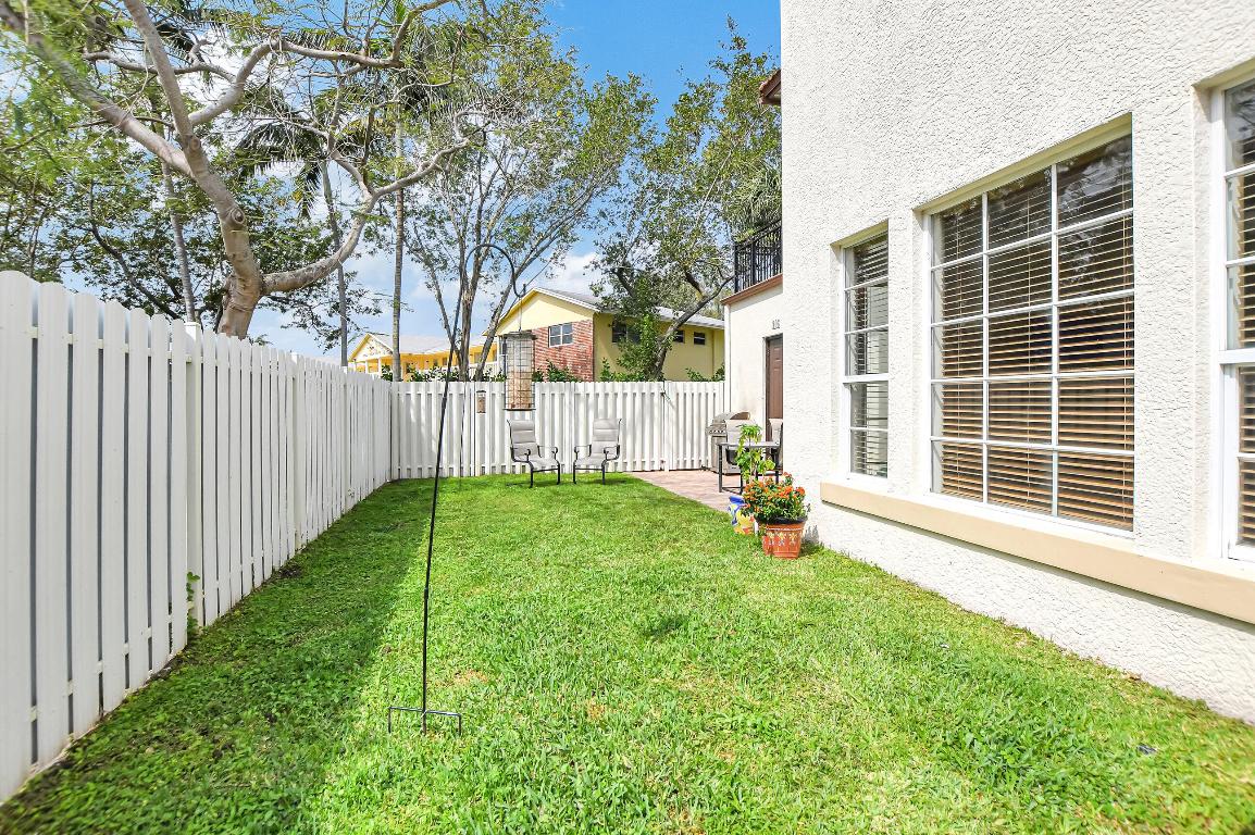 109 Via Floresta Drive