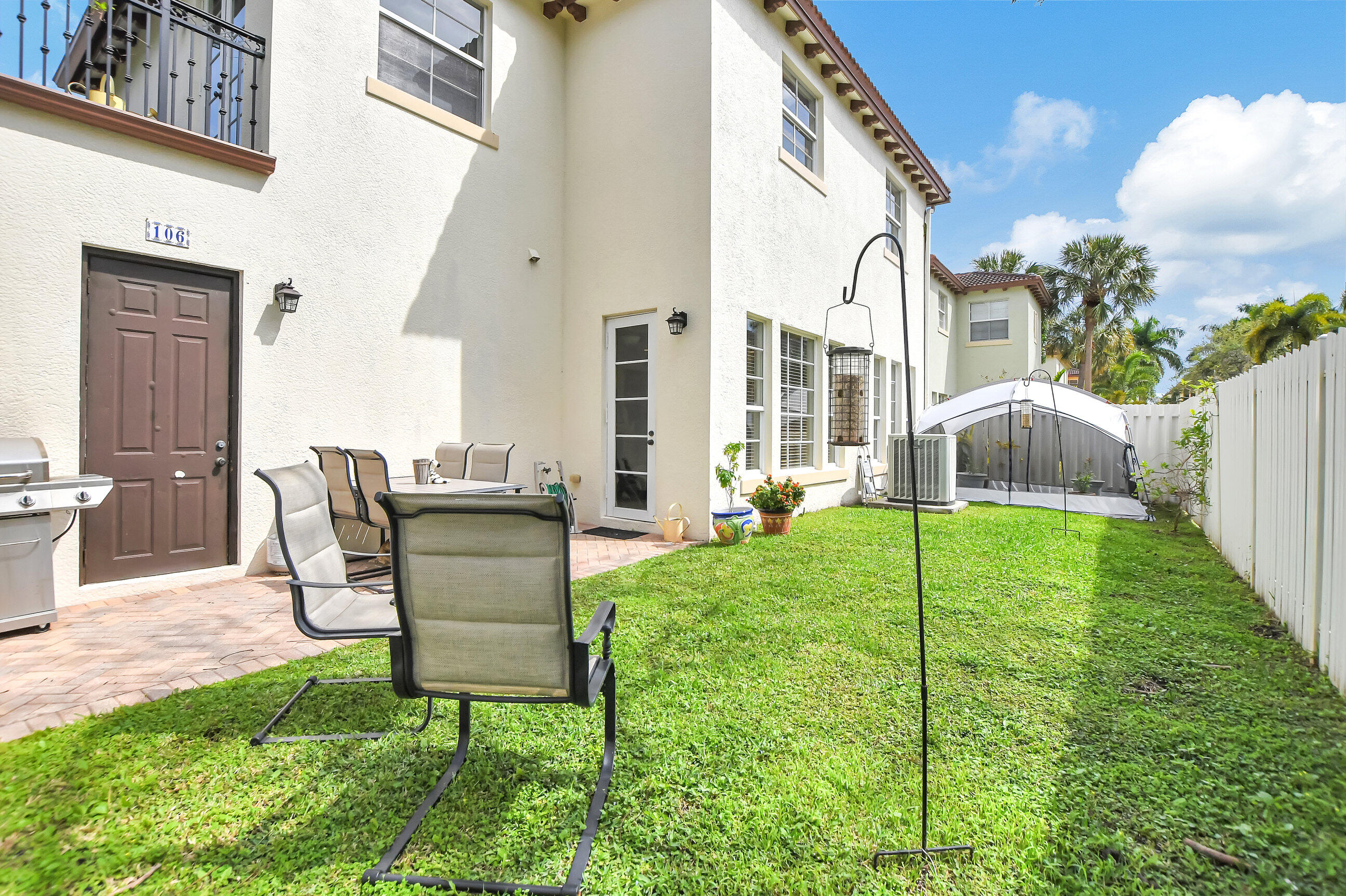 109 Via Floresta Drive