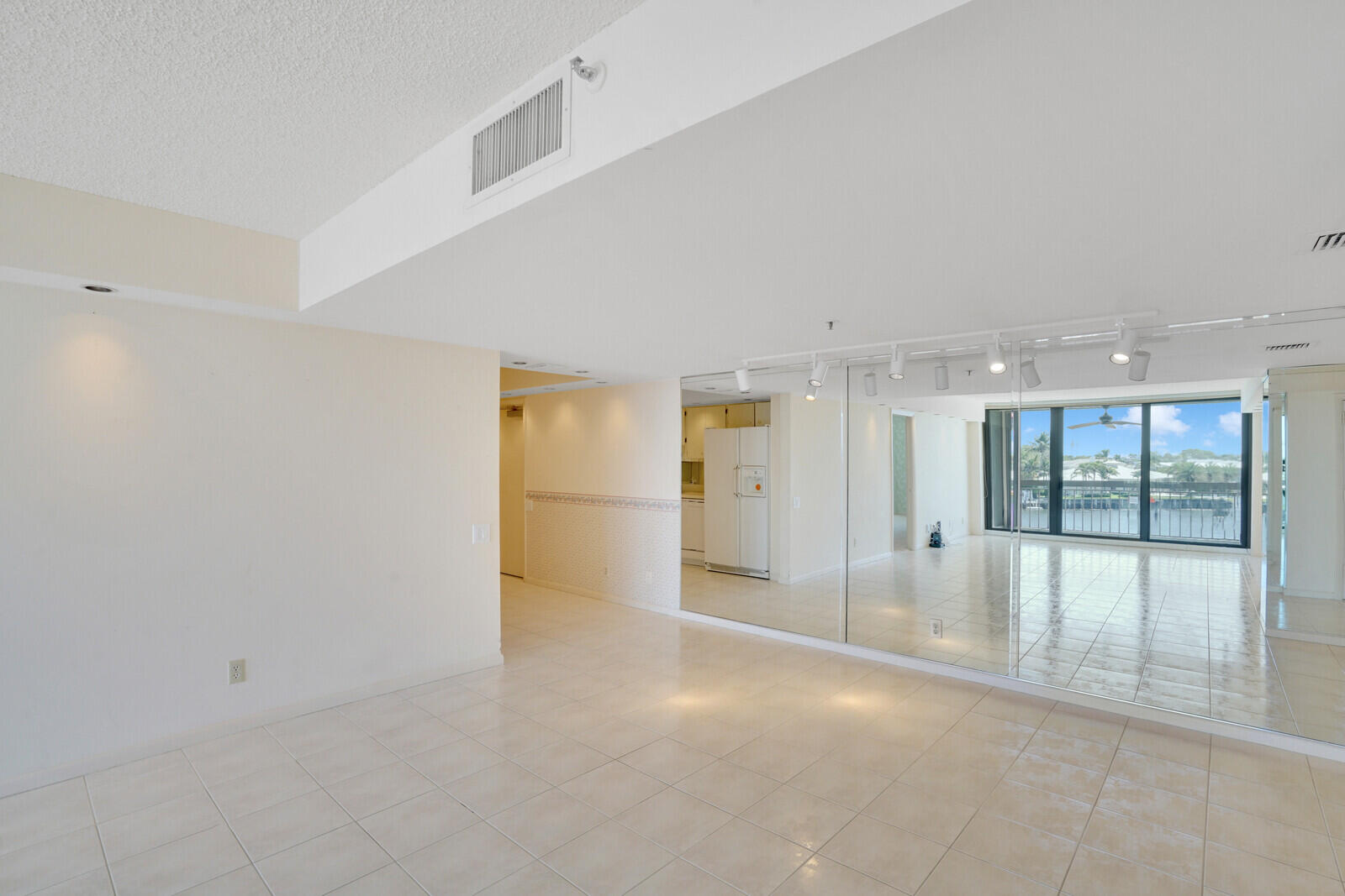 2697 N Ocean Boulevard F308