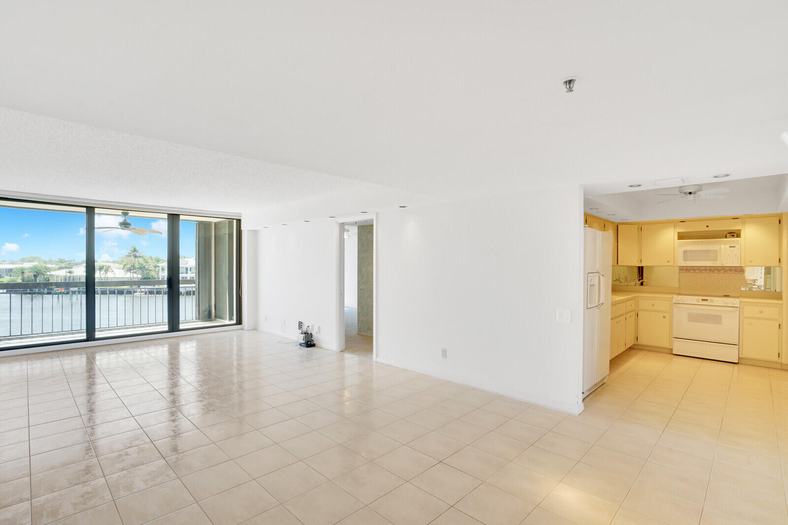 2697 N Ocean Boulevard F308