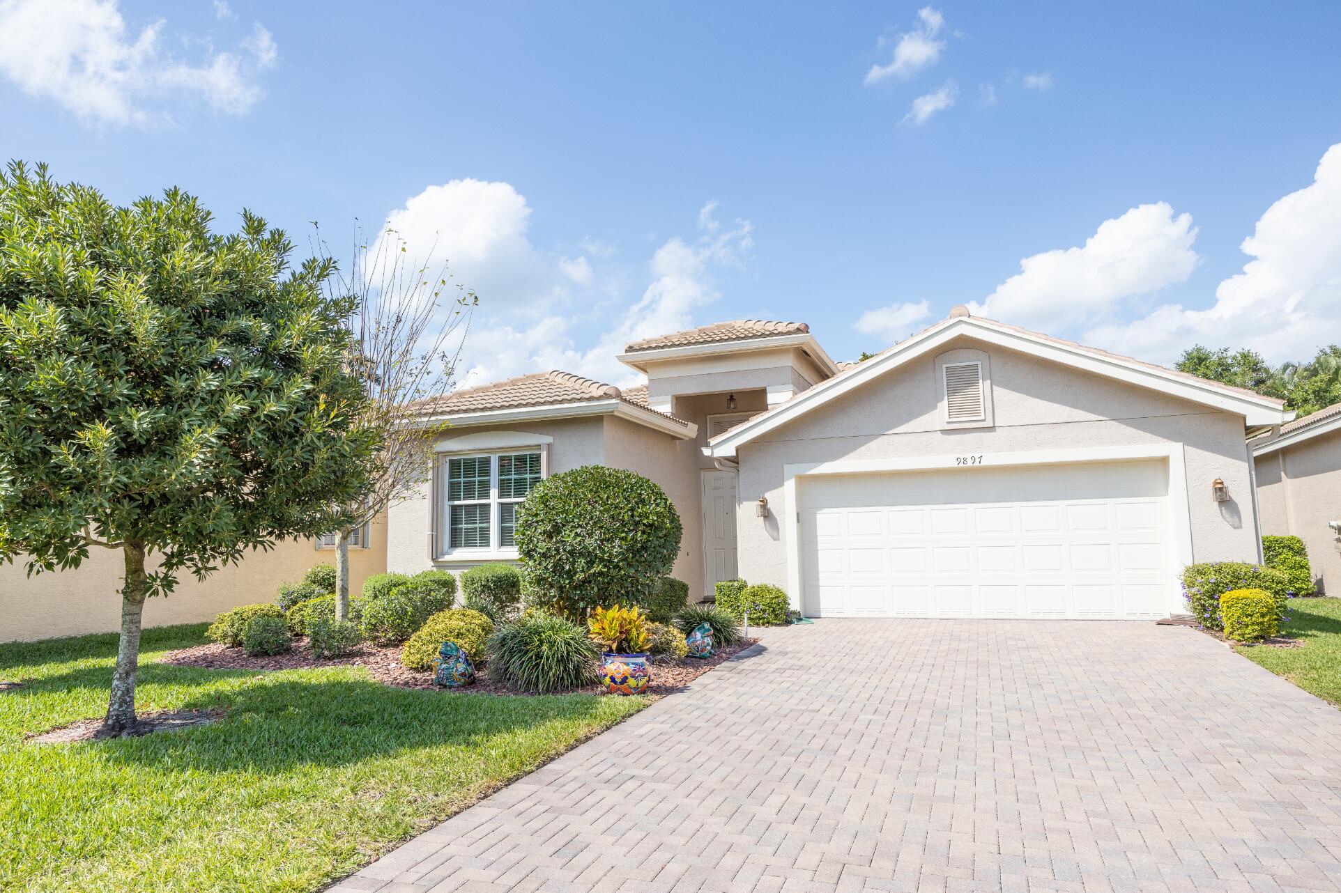 9897 Yellowfield Drive