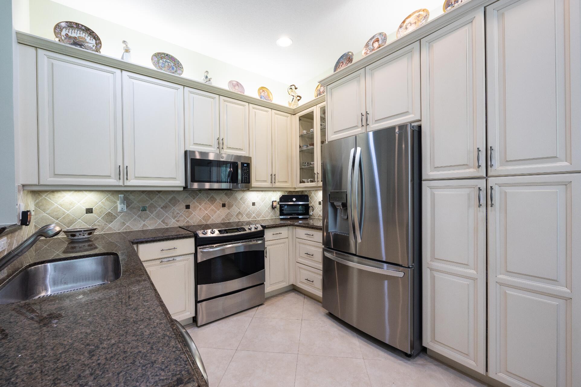 9897 Yellowfield Drive