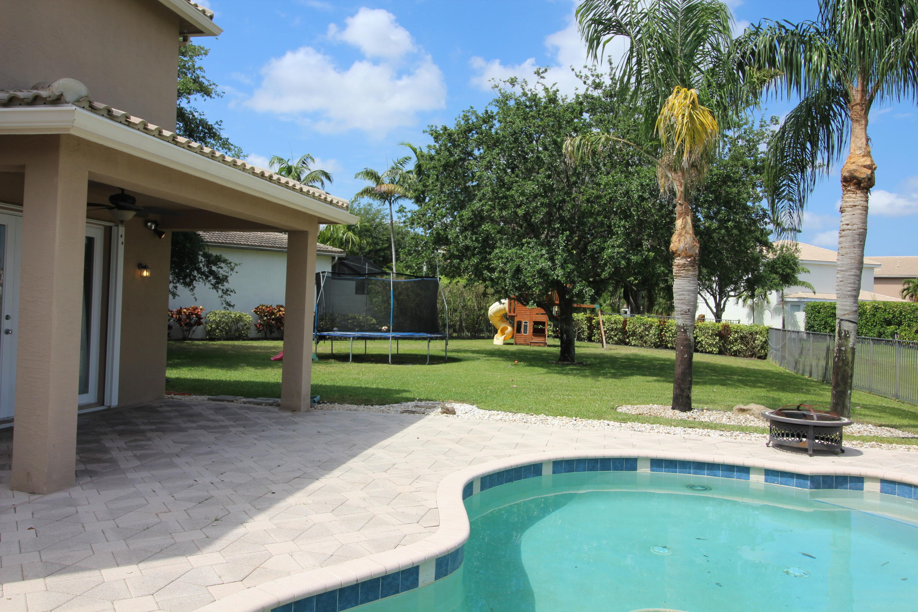 8676 Breezy Hill Drive