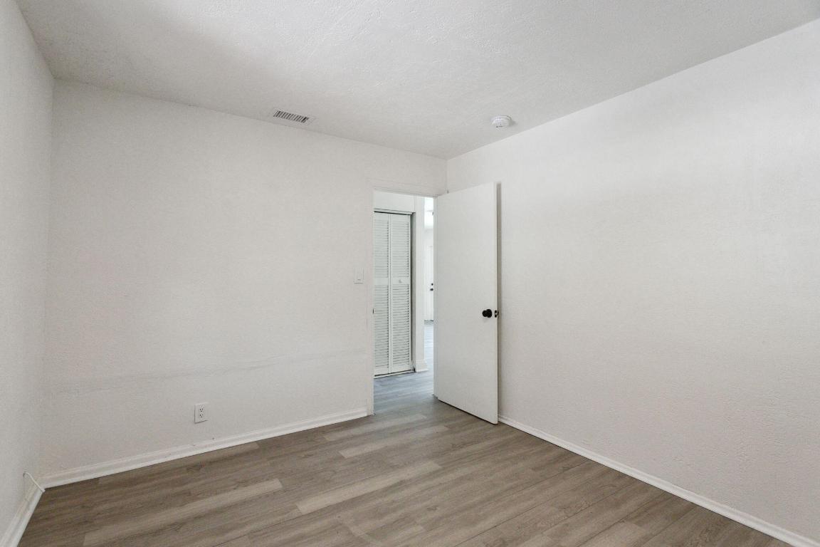 3341 NE 13th Terrace