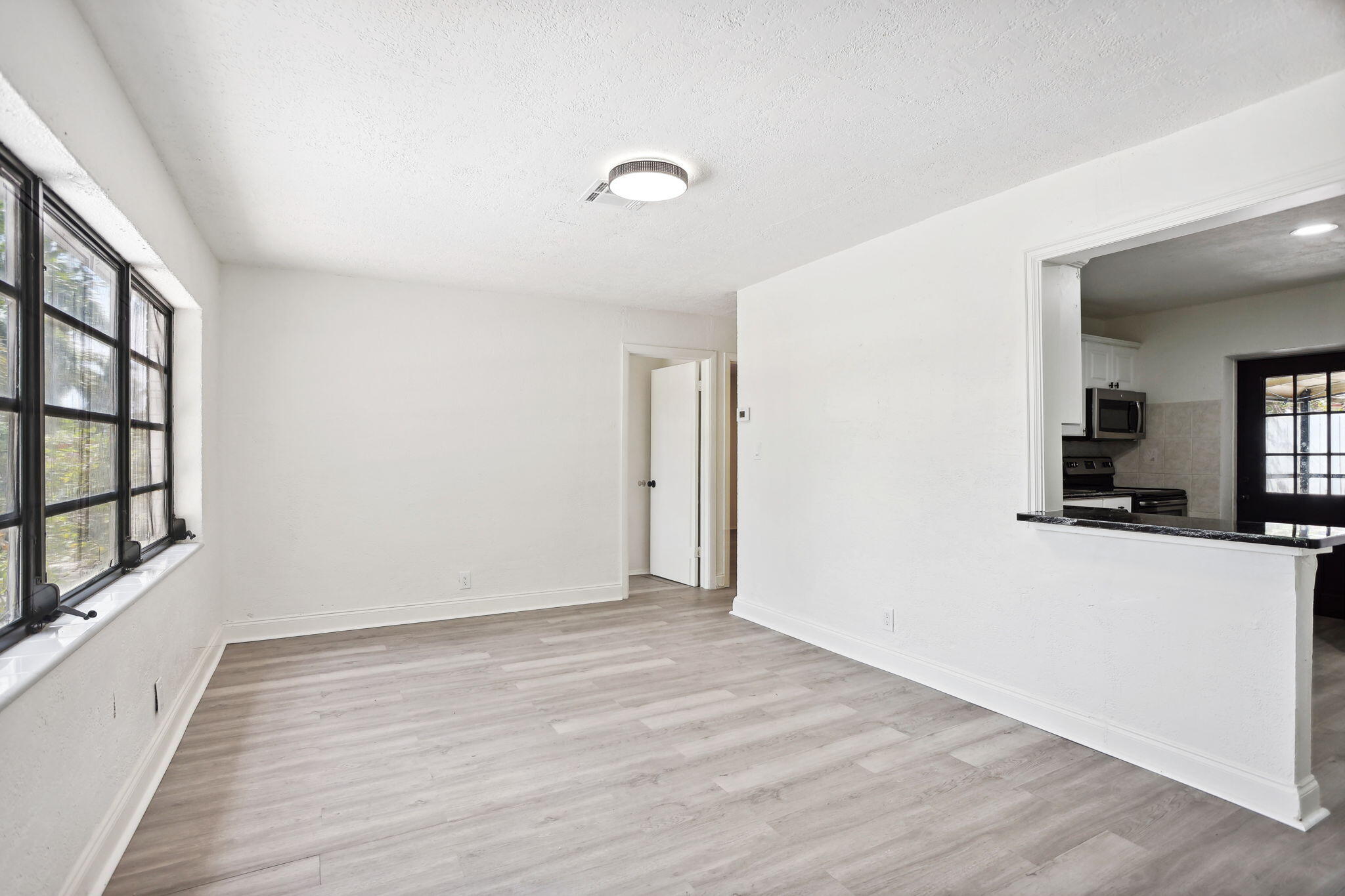 3341 NE 13th Terrace