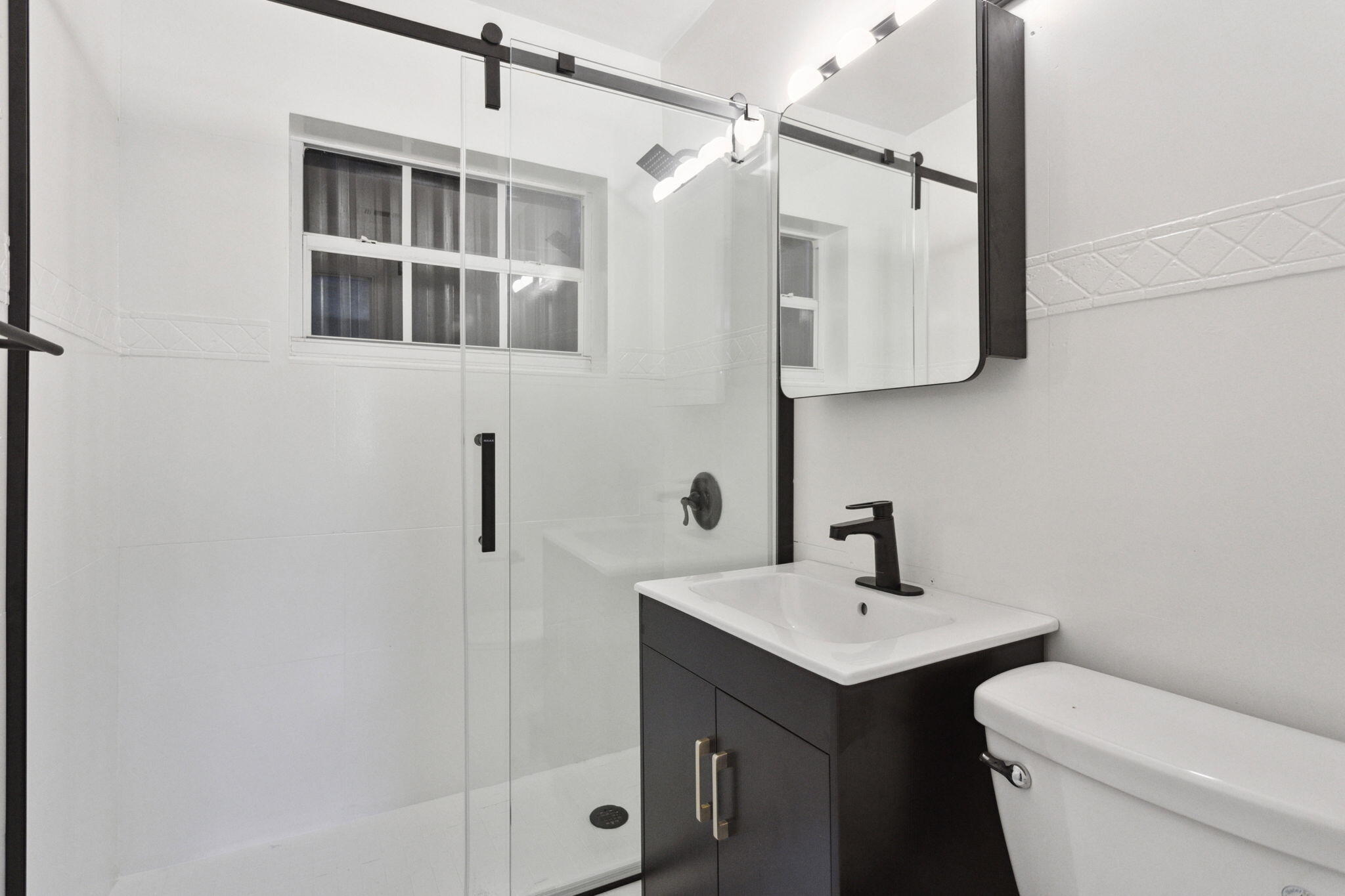 3341 NE 13th Terrace