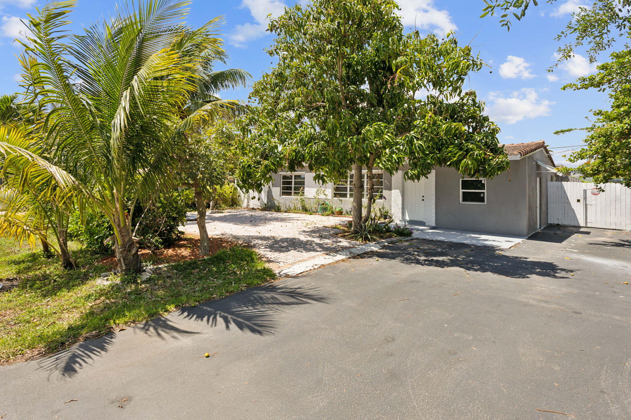 3341 NE 13th Terrace