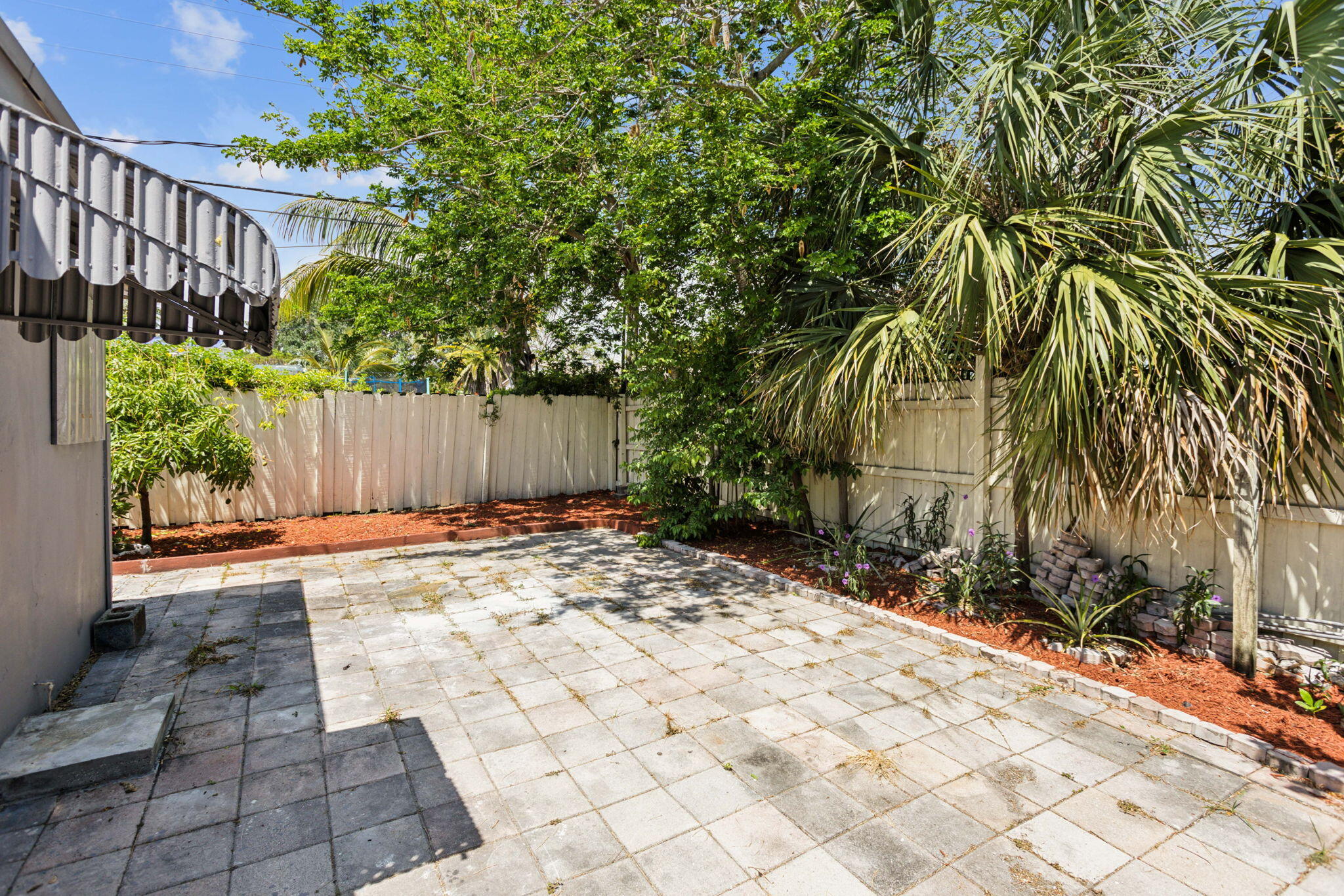 3341 NE 13th Terrace