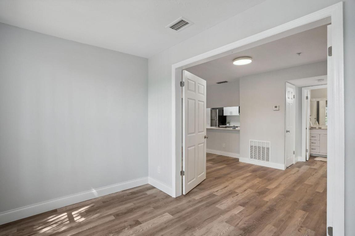 2315 N Congress Avenue 22