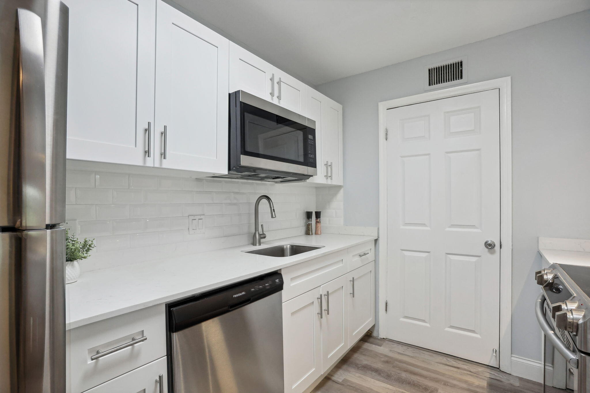 2315 N Congress Avenue 22