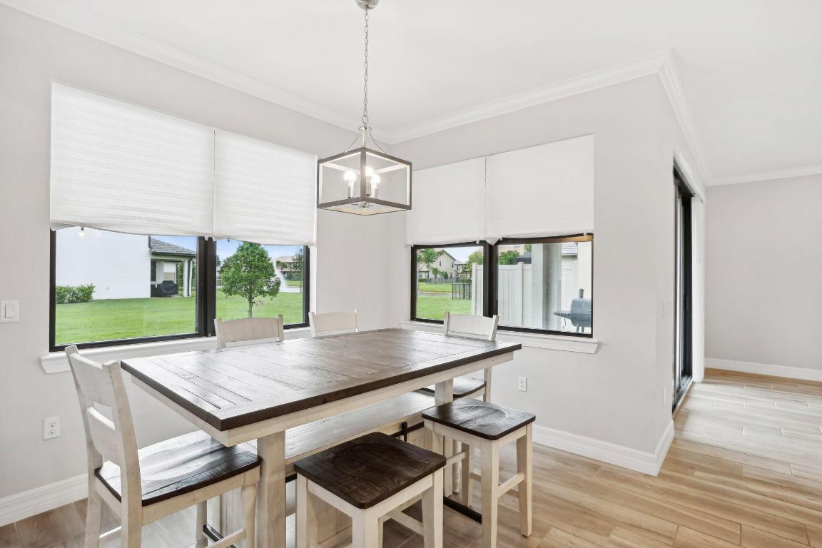 8182 Cadre Noir Road