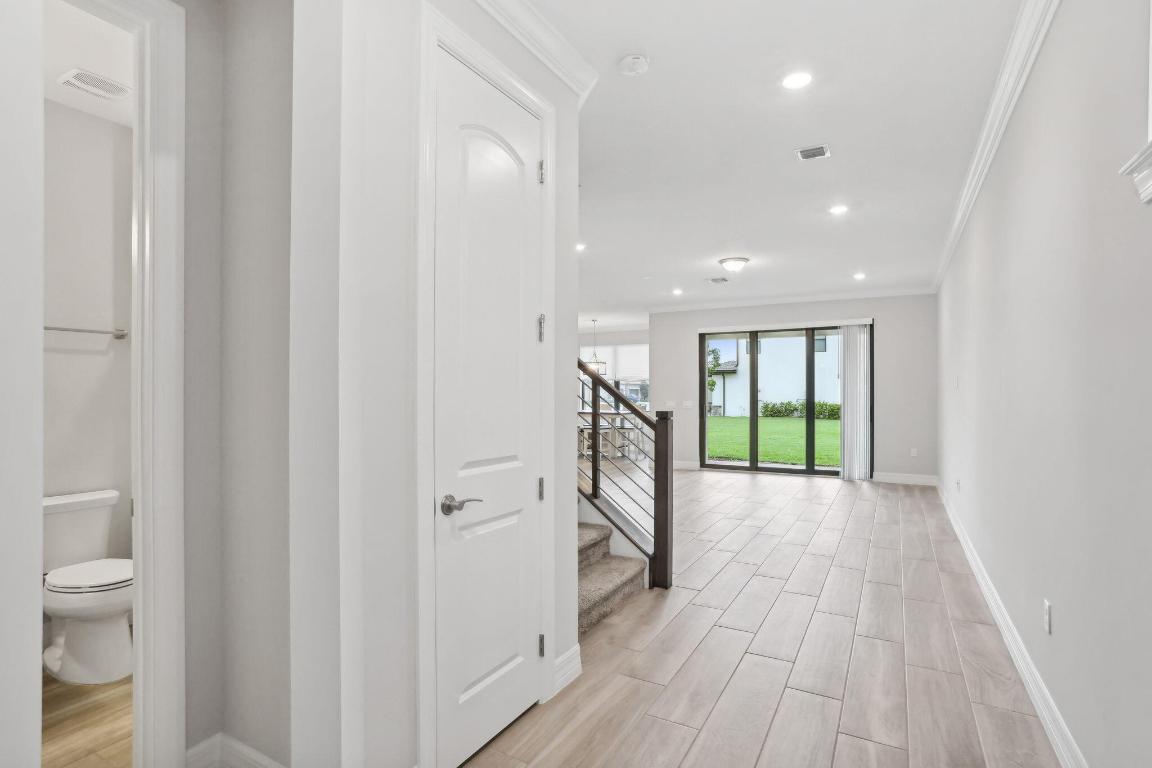 8182 Cadre Noir Road