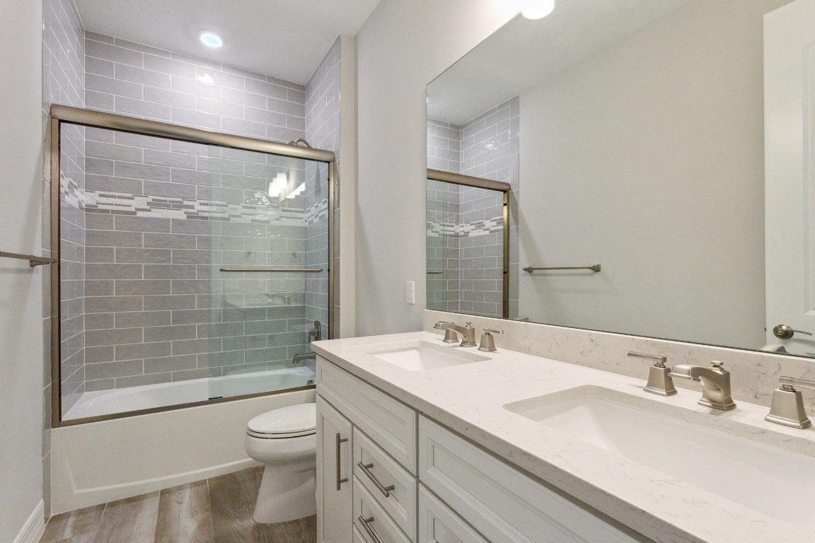 8182 Cadre Noir Road