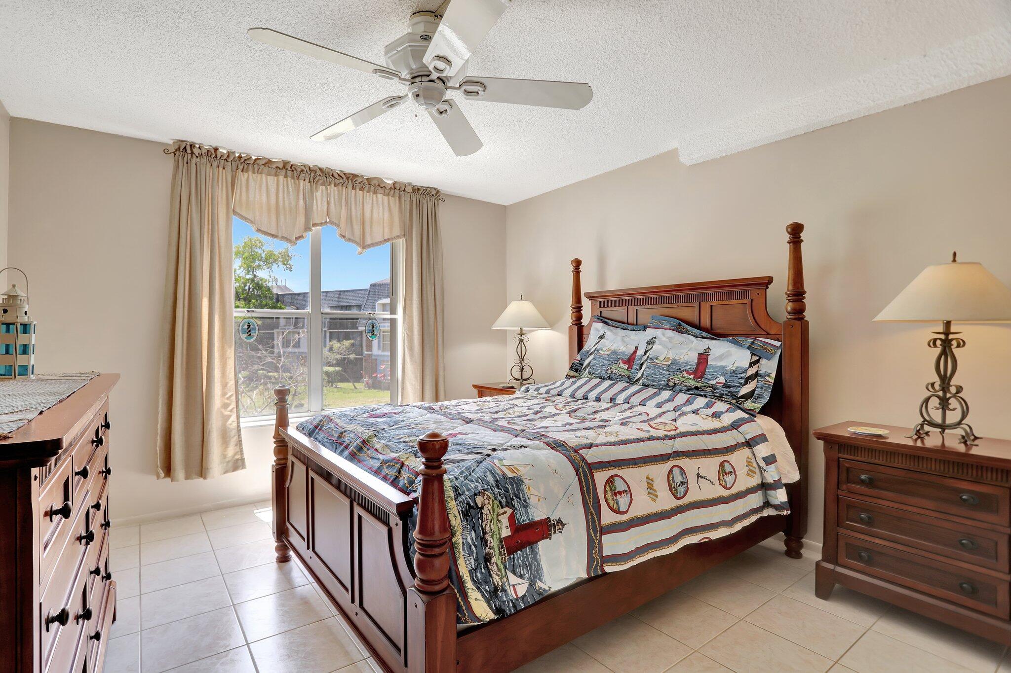 3650 Inverrary Drive 2q