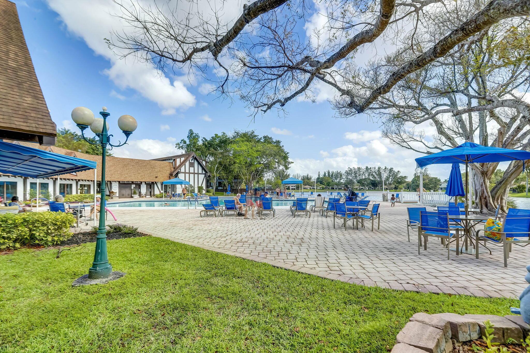 3650 Inverrary Drive 2q