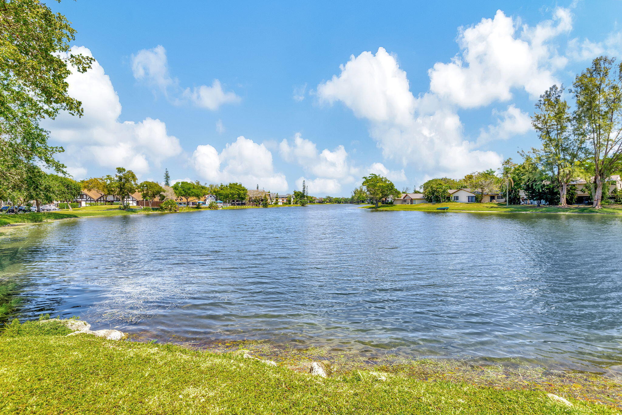 3650 Inverrary Drive 2q