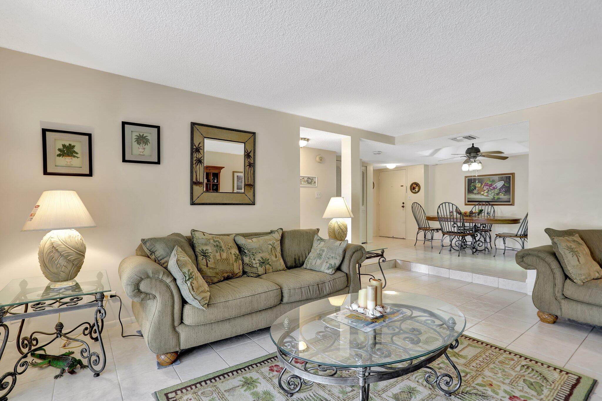 3650 Inverrary Drive 2q