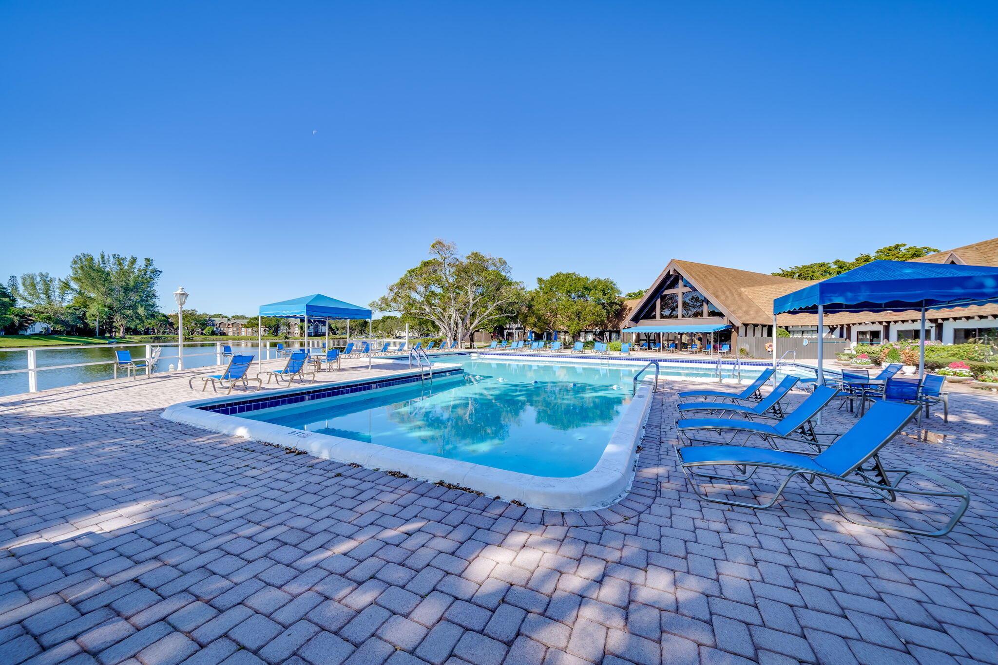 3650 Inverrary Drive 2q