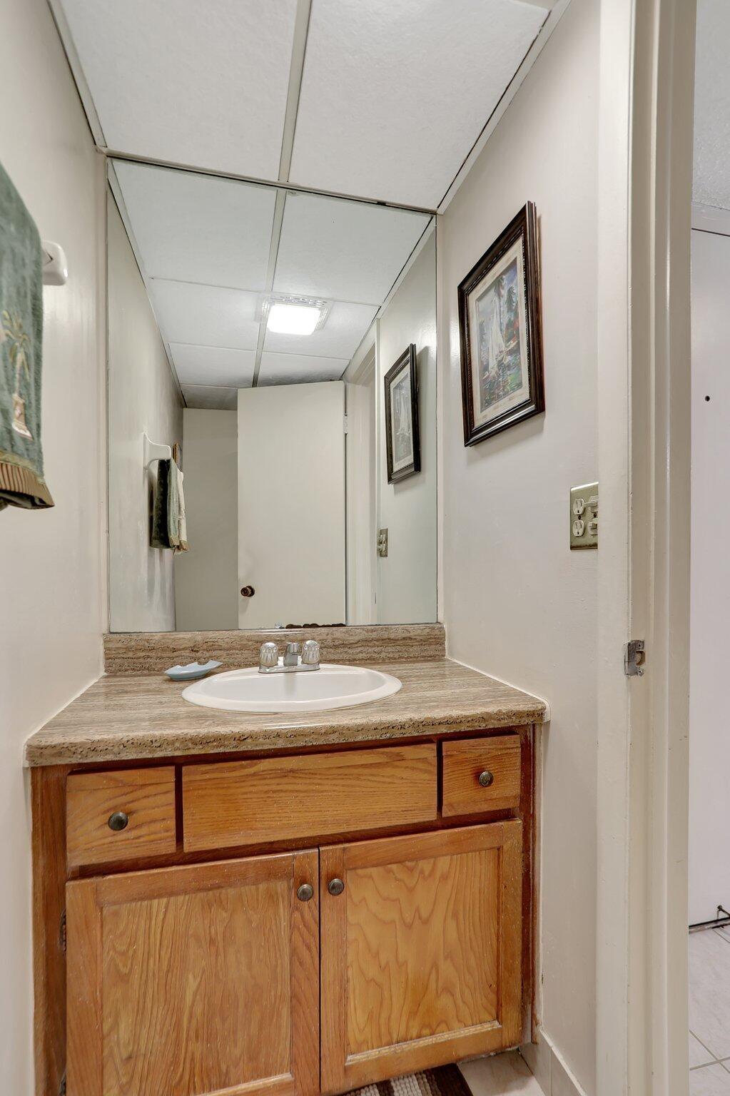 3650 Inverrary Drive 2q