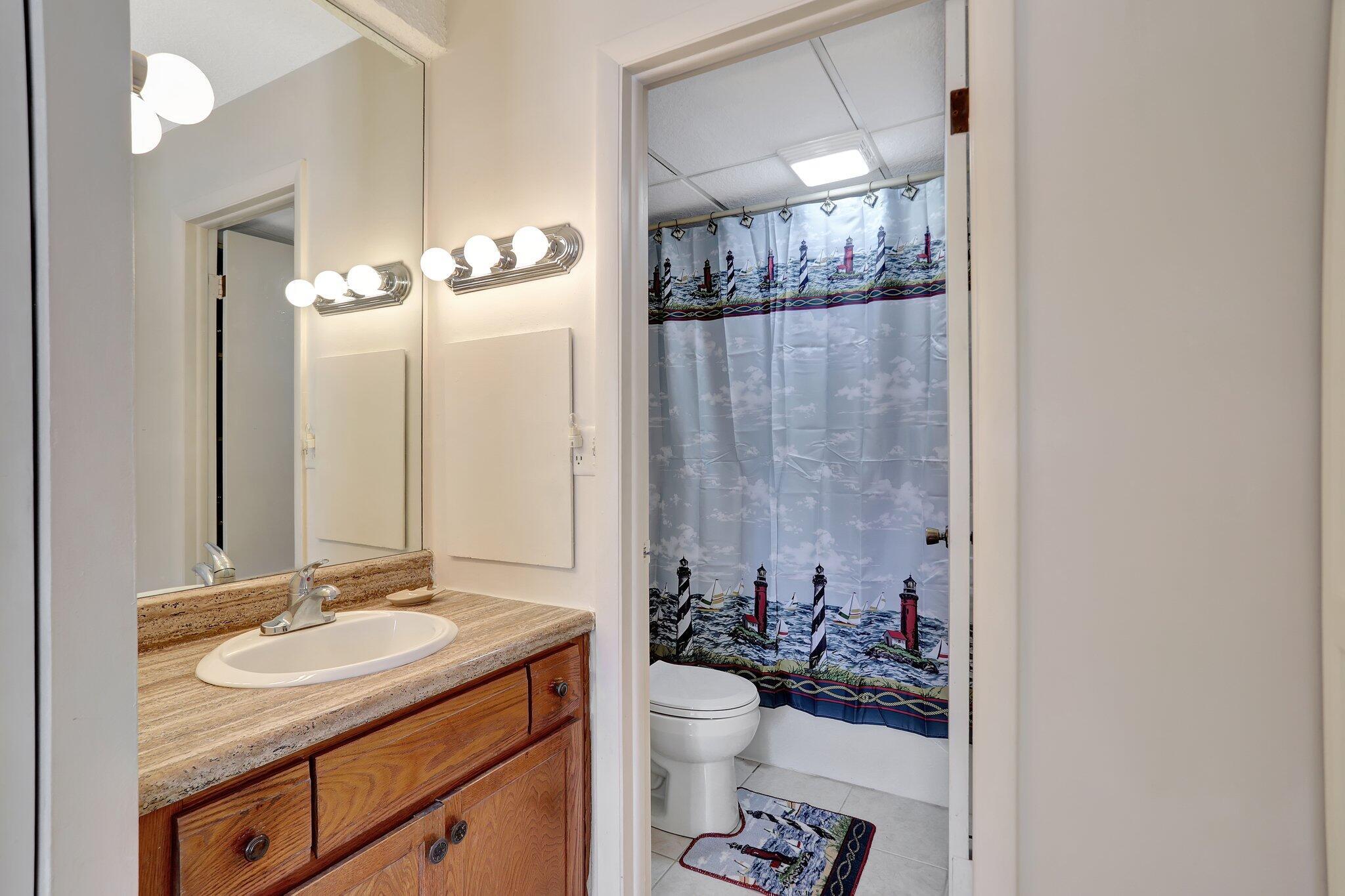 3650 Inverrary Drive 2q