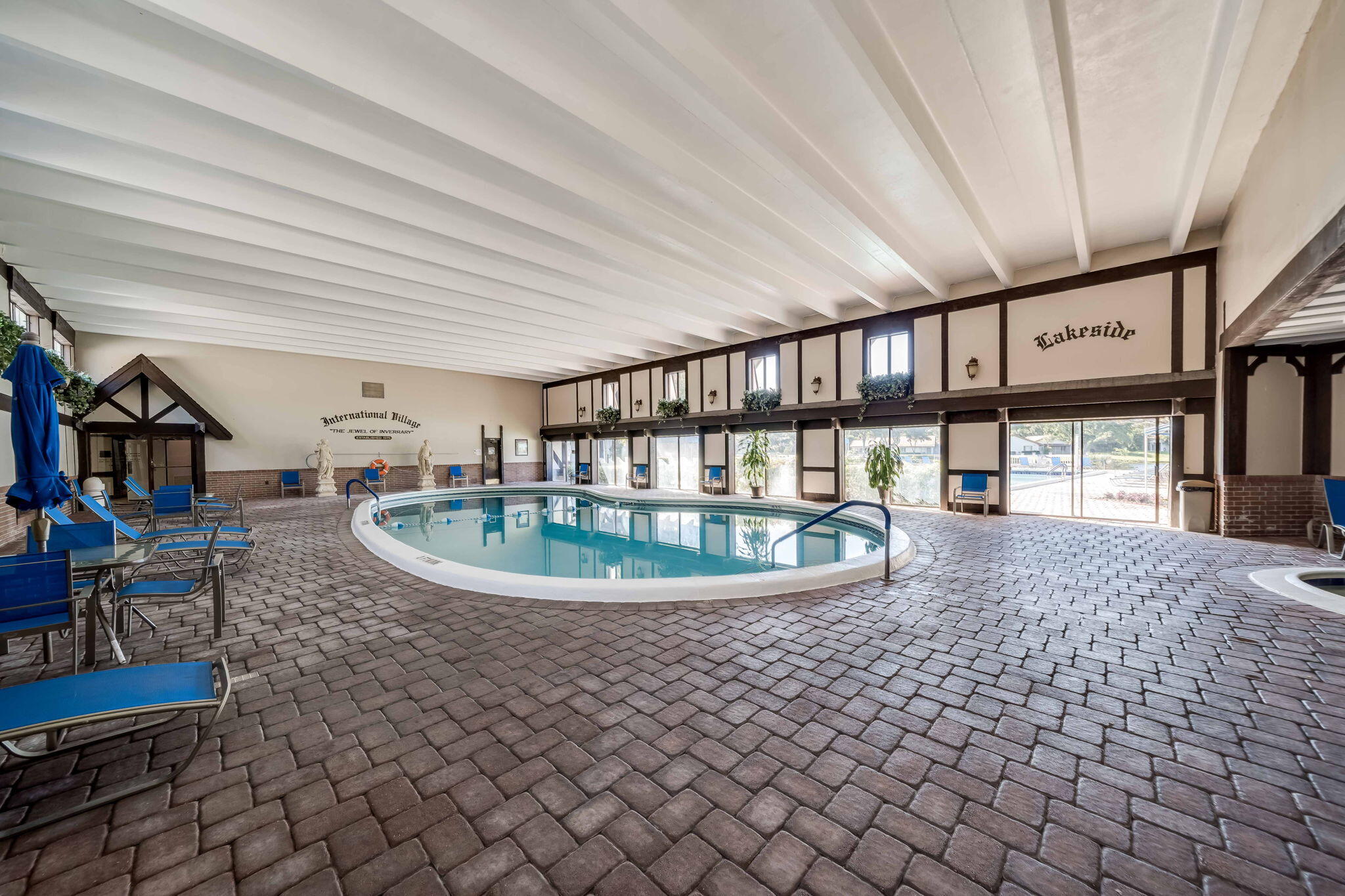 3650 Inverrary Drive 2q