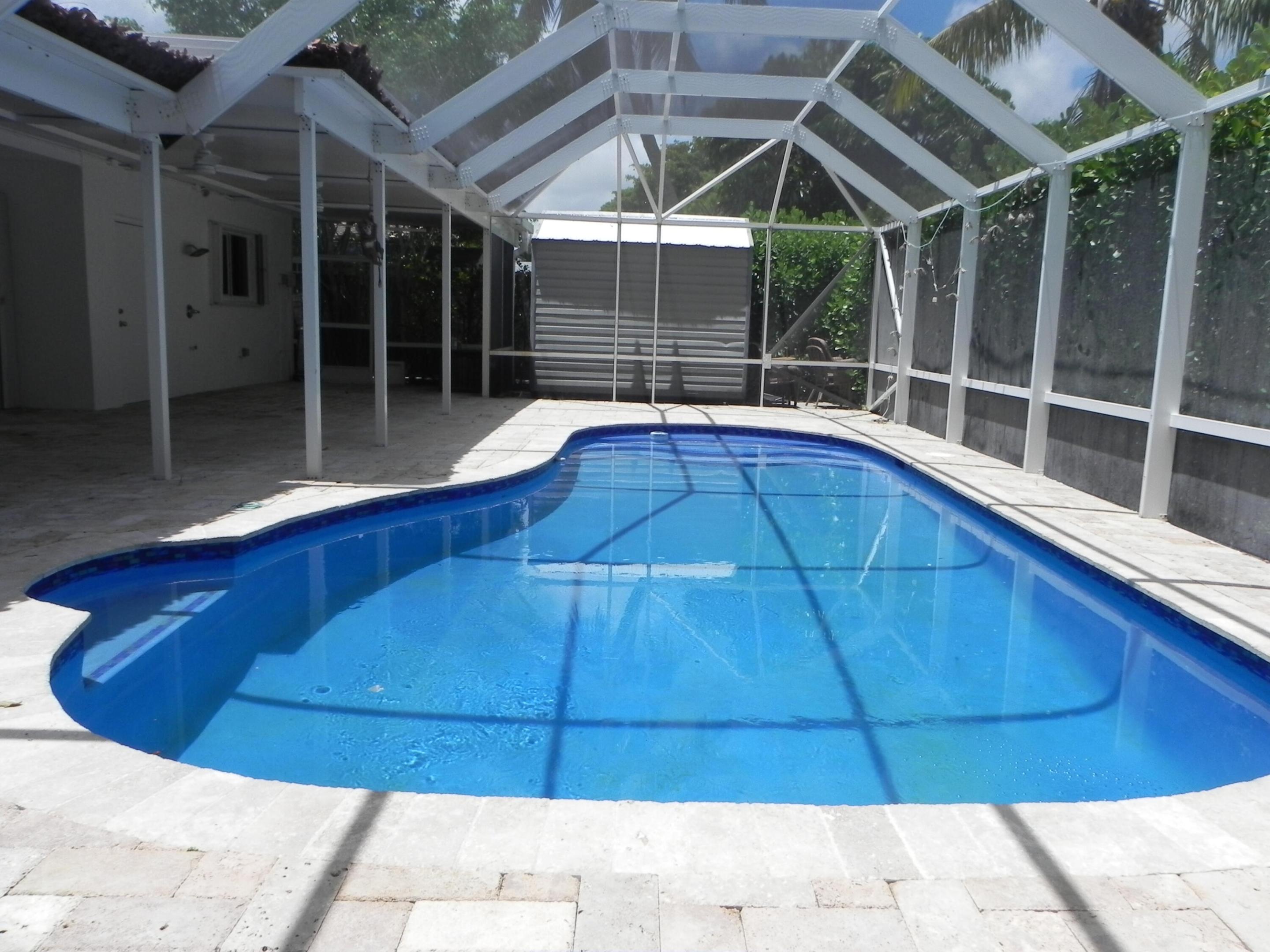4241 NW 10th Street