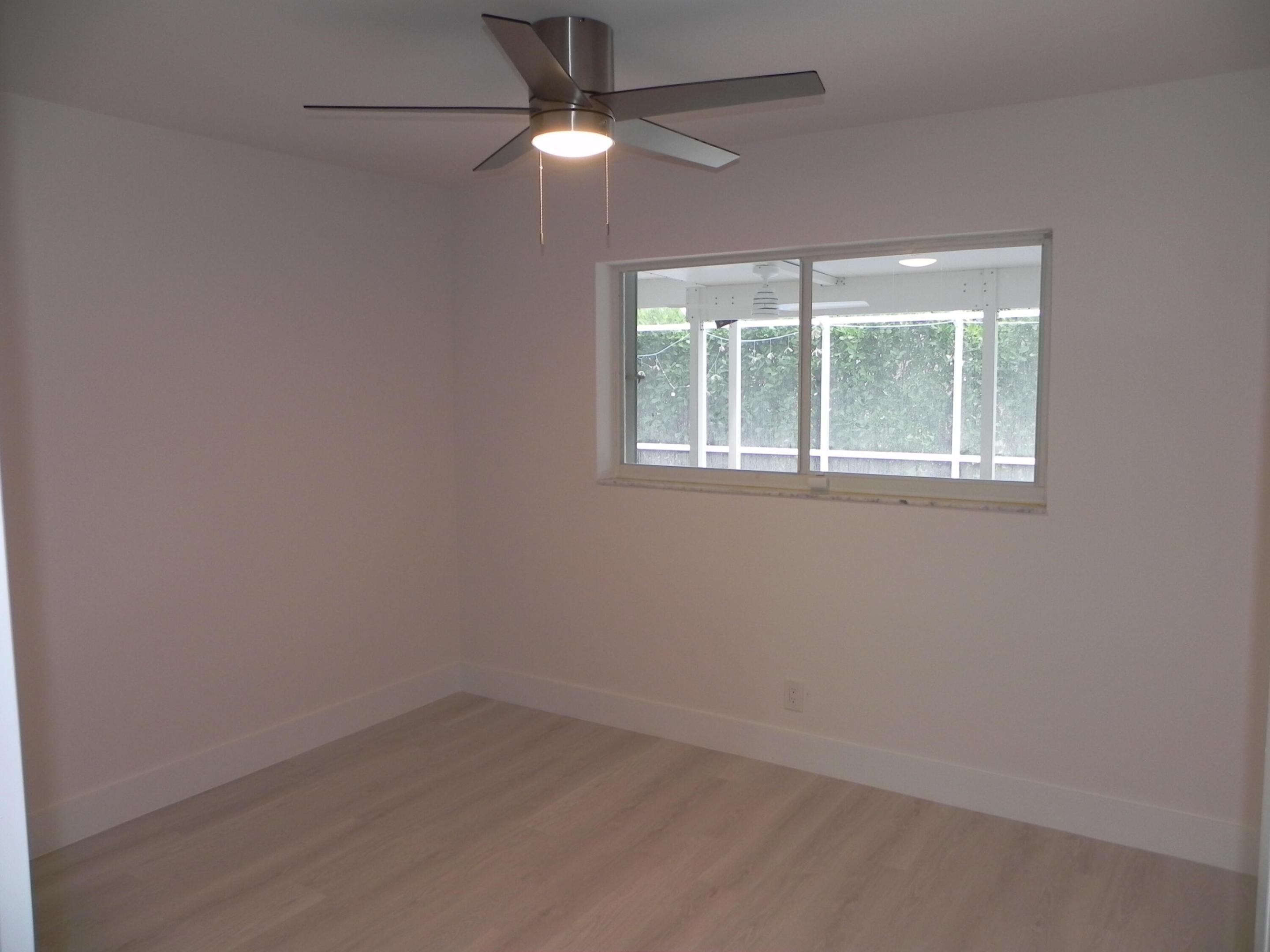 4241 NW 10th Street