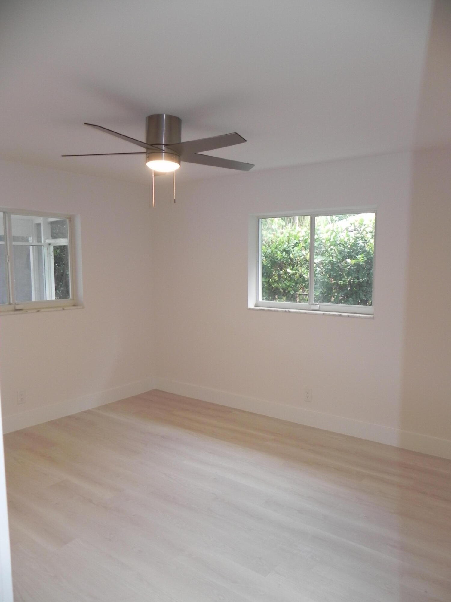 4241 NW 10th Street