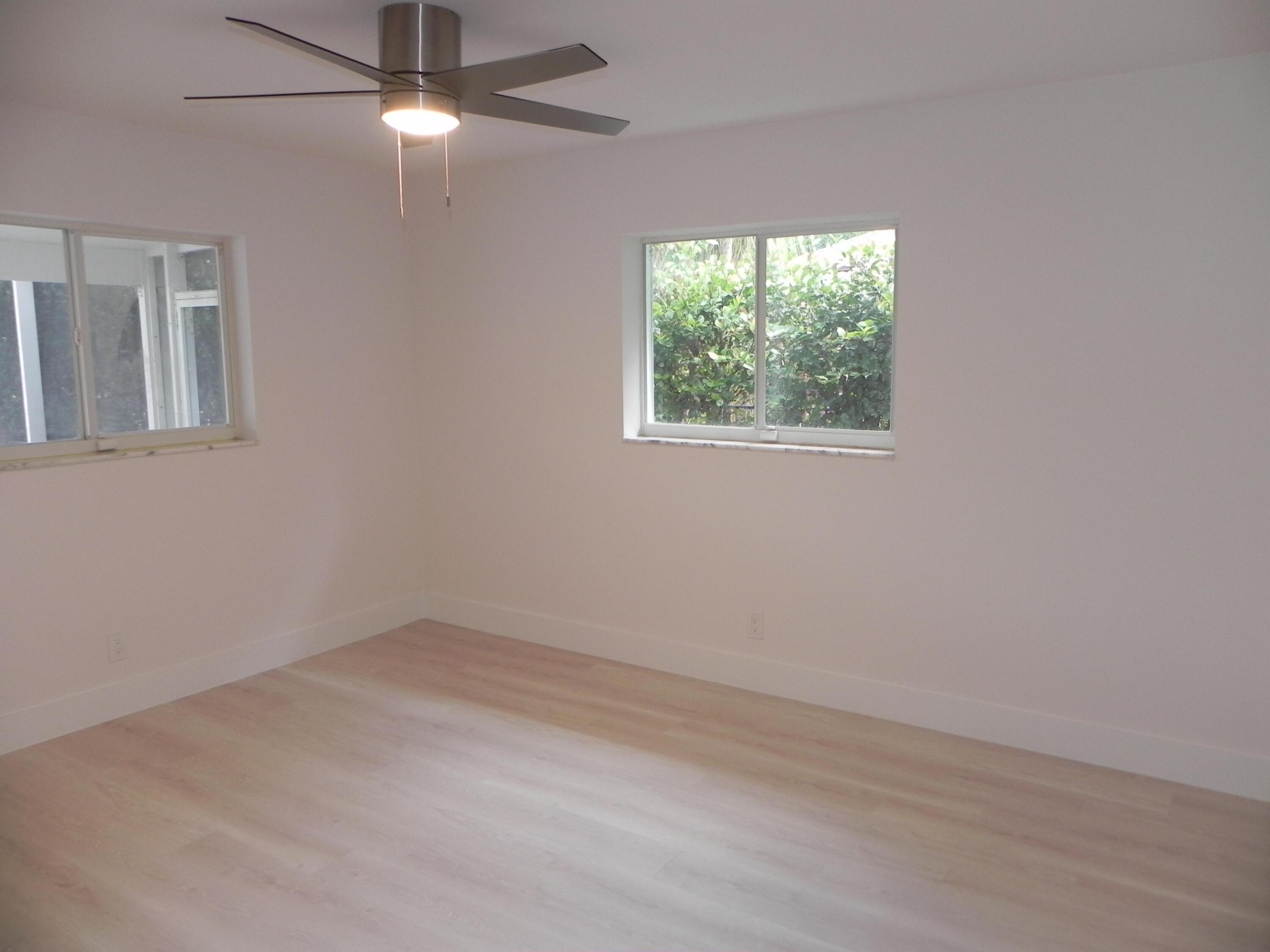 4241 NW 10th Street