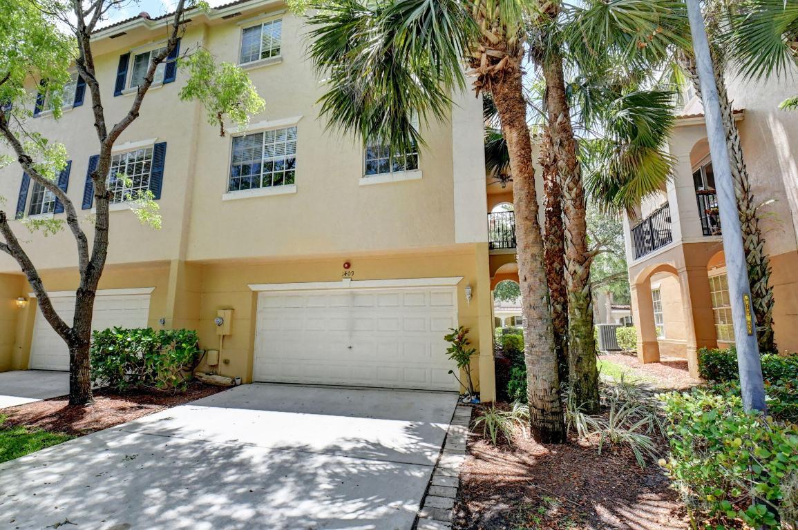 1409 W Wickham Circle