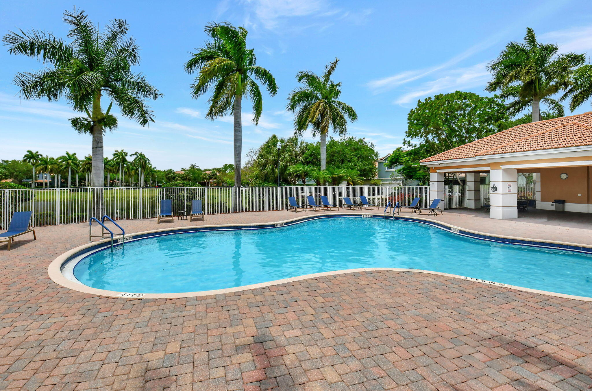 1409 W Wickham Circle