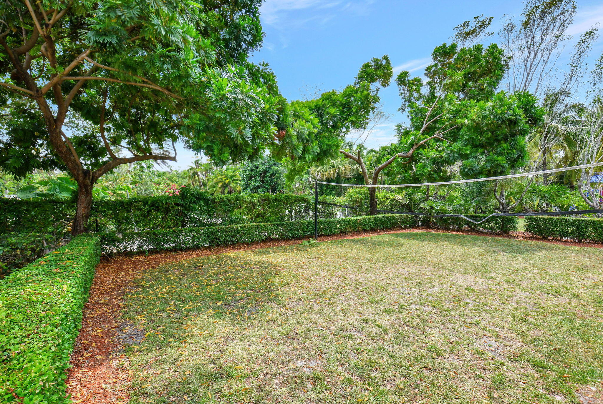 1409 W Wickham Circle