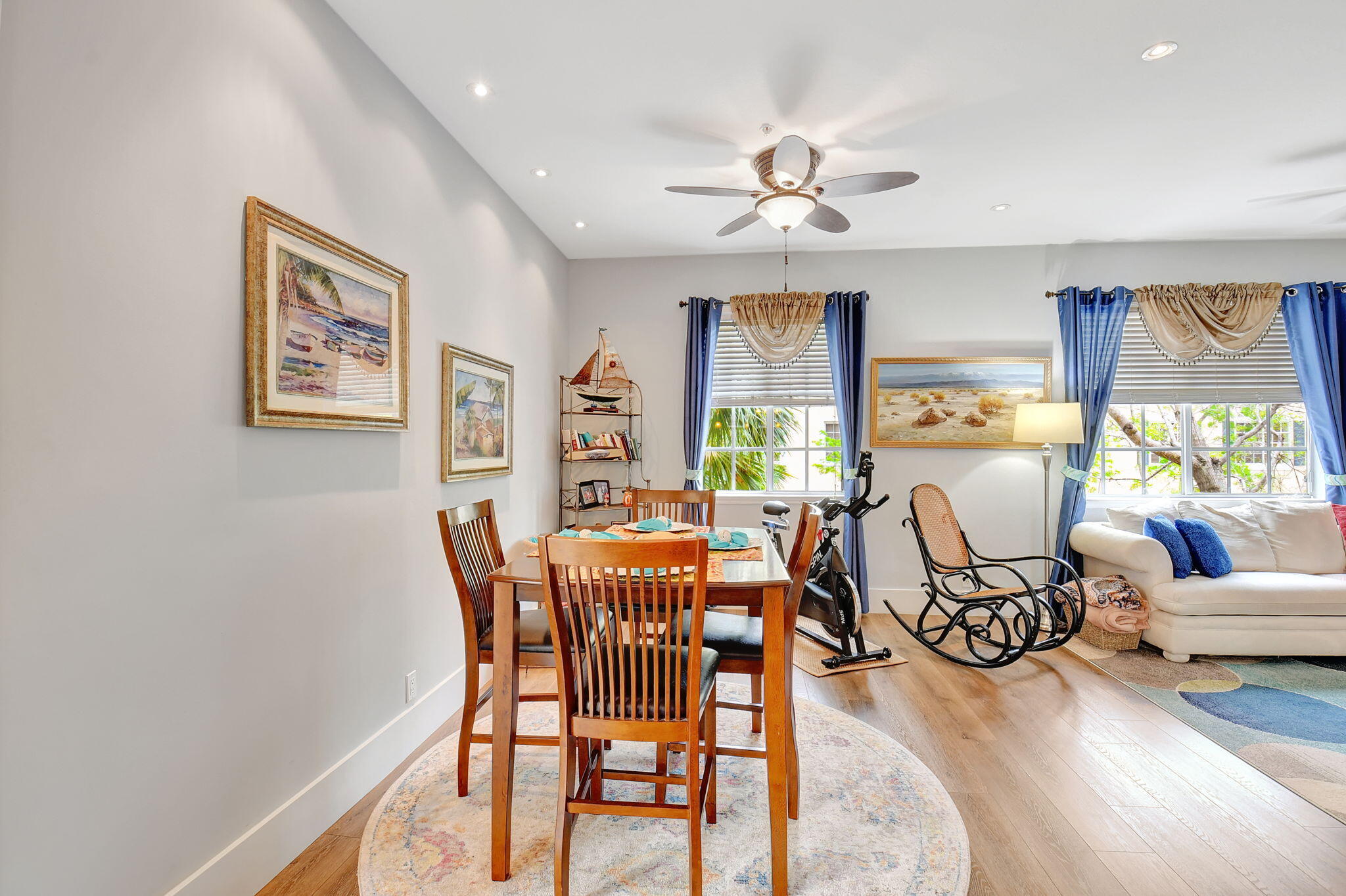 1409 W Wickham Circle