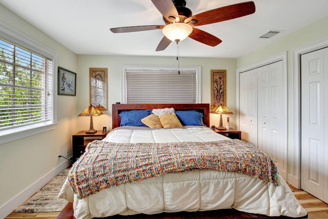 1409 W Wickham Circle