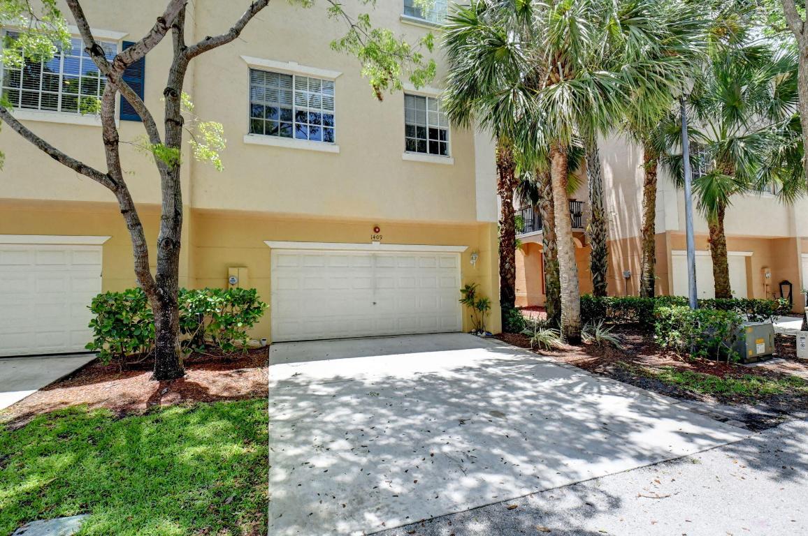 1409 W Wickham Circle