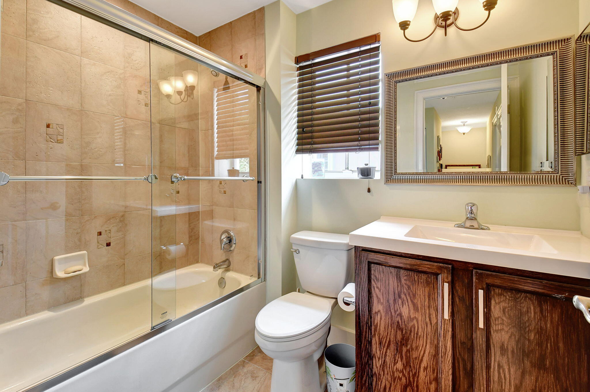 1409 W Wickham Circle