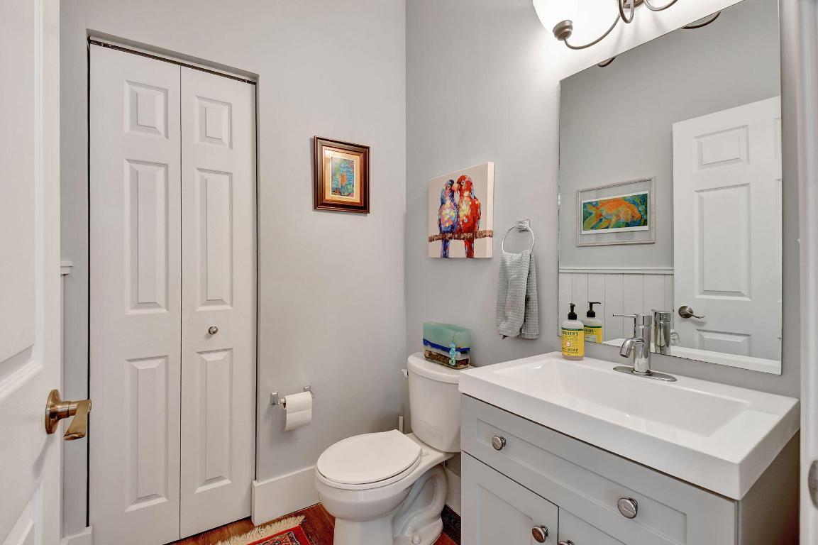 1409 W Wickham Circle