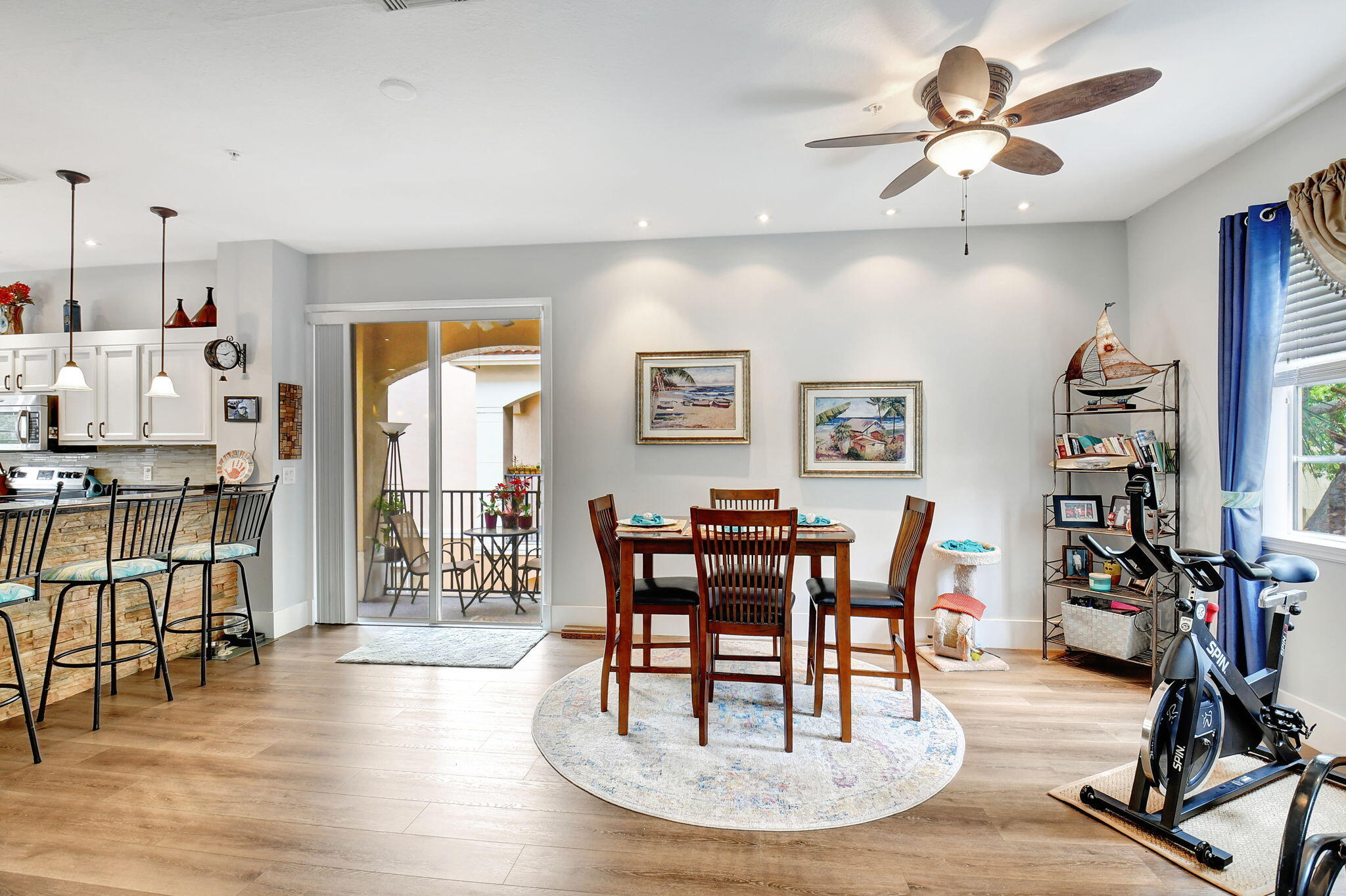 1409 W Wickham Circle