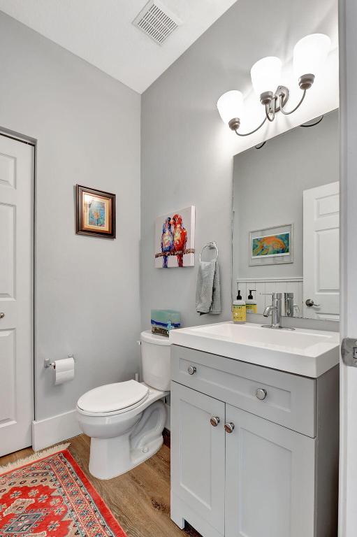 1409 W Wickham Circle